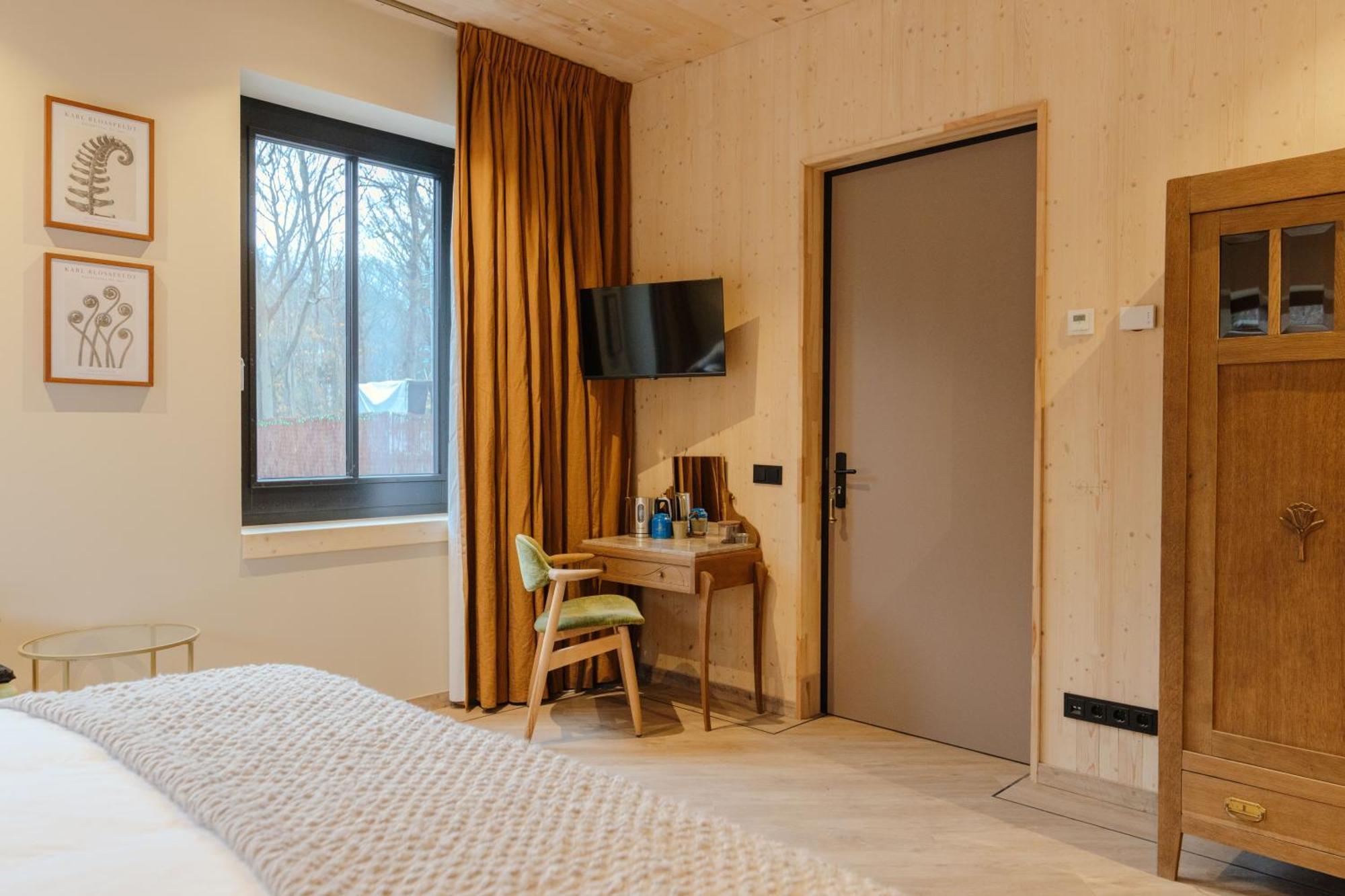 Hotel Bent Ойстервик Екстериор снимка